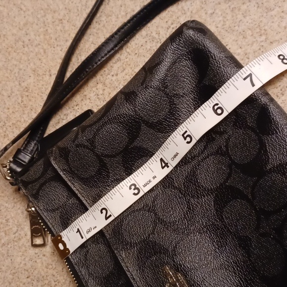 🐾Gray BLACK Patterned Crossbody Bag🎉 - Picture 8 of 13